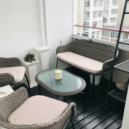 Best Location! Charming 2br With Own Sauna&balc For Biz&tourism Apartmán *