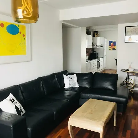 Best Location! Charming 2br With Own Sauna&balc For Biz&tourism *