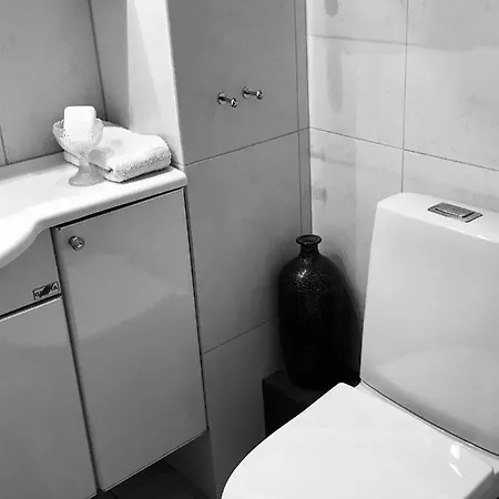 Appartement Best Location! Charming 2br With Own Sauna&balc For Biz&tourism